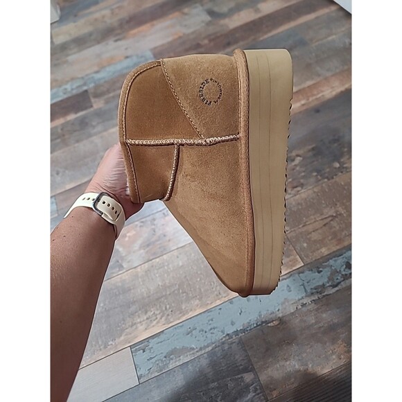 Dearfoams Fireside Size 10 Women’s Genuine Shearling - Suede Platform Bootie - Picture 8 of 11